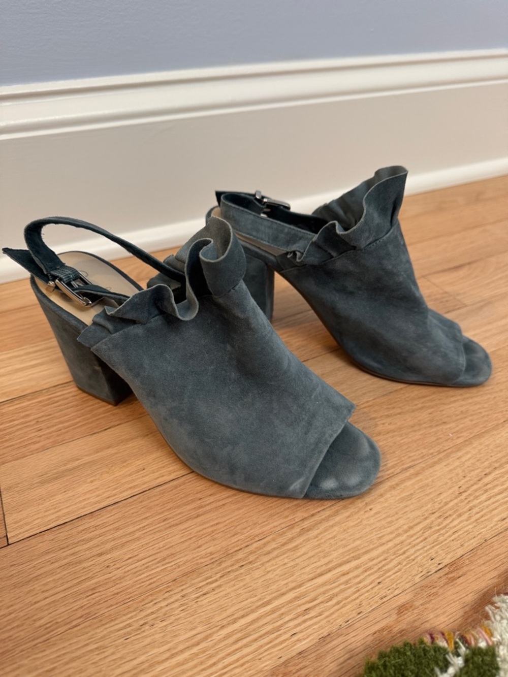 Seychelles Blue Suede Ruffle Slingback Heeled Sandals